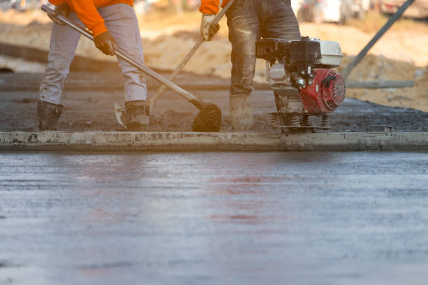 Best Concrete Sealing and Maintenance in Bloomfield, IA